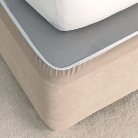Pillows (79) Pillows (79)